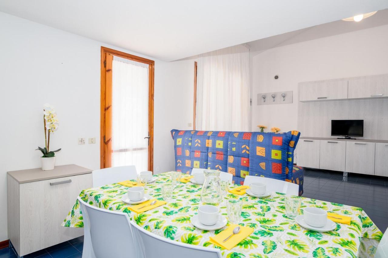 Sole B Lägenhet Bibione Exteriör bild