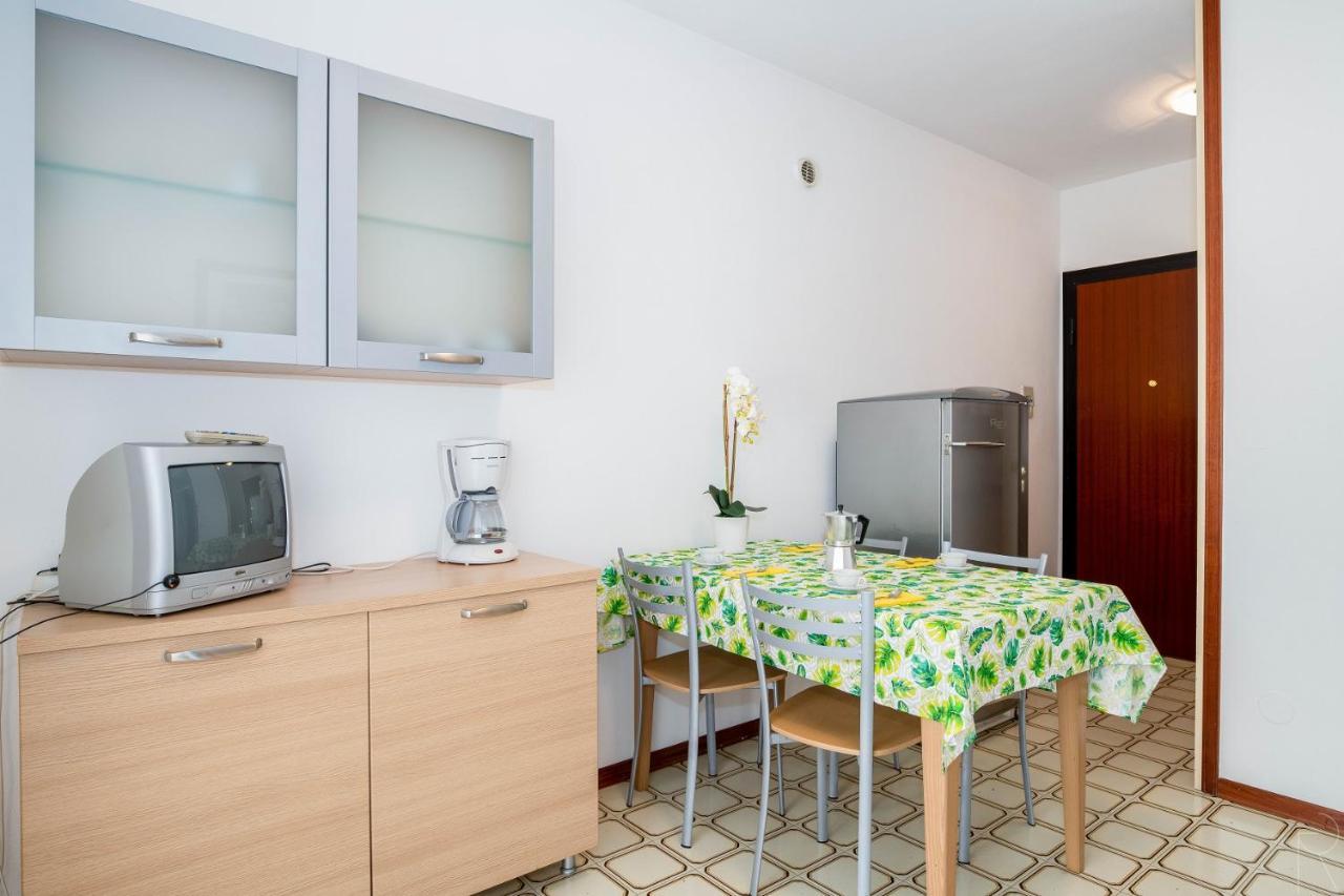 Sole B Lägenhet Bibione Exteriör bild