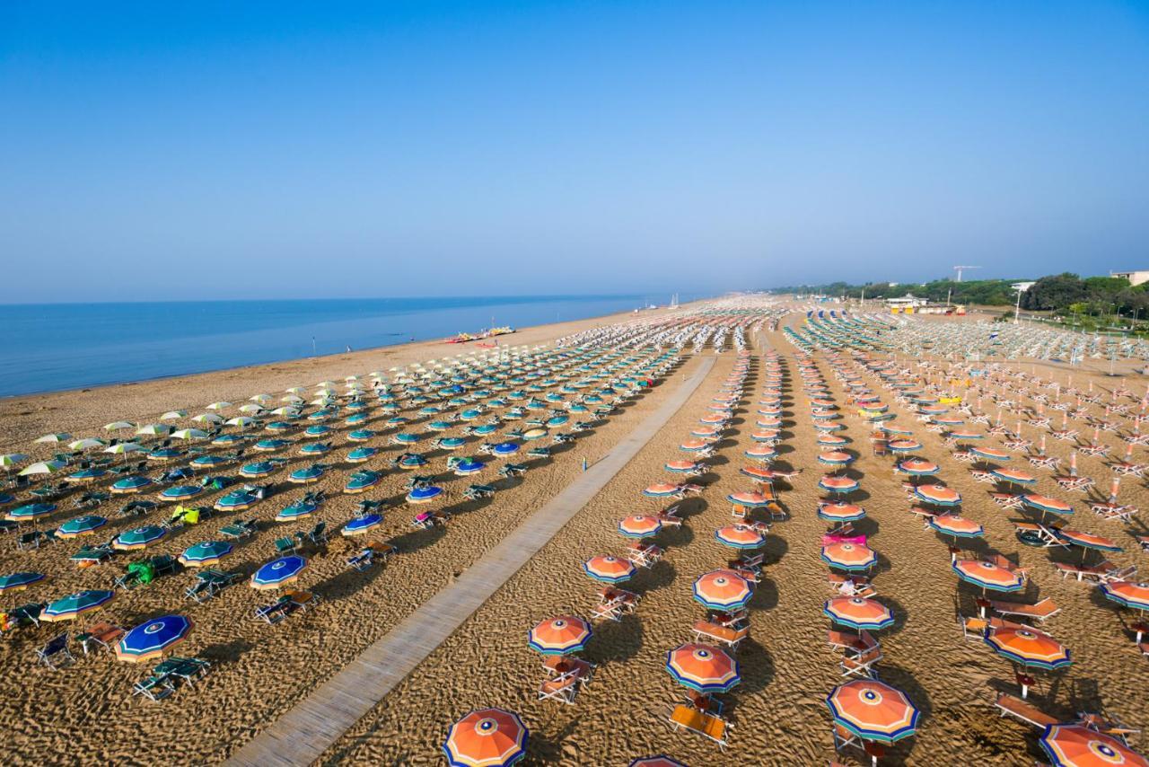 Sole B Lägenhet Bibione Exteriör bild